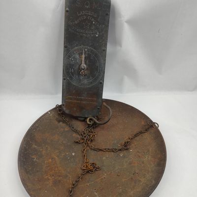 Sale Photo Thumbnail #376: Landers Circular Spring Balance Scale
