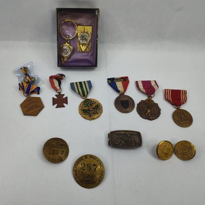 Sale Photo Thumbnail #427: US Military Medals & Employee Badges