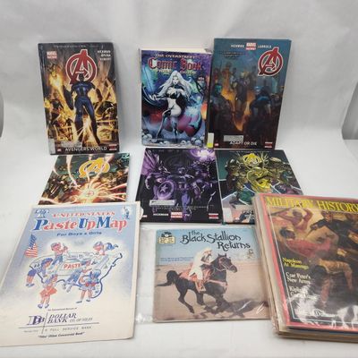 Sale Photo Thumbnail #499: Marvel Graphic Novels, Guides & Mags