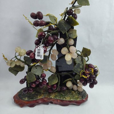 Sale Photo Thumbnail #260: Chinese Carved Hardstone Grapes w/Base