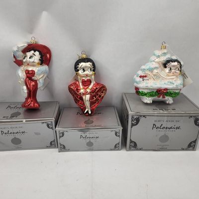 Sale Photo Thumbnail #516: Polonaise Betty Boop Glass Ornaments