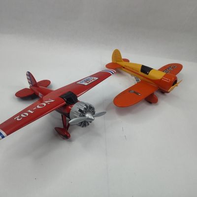 Sale Photo Thumbnail #170: Pair Spec Cast Ltd Ed Die-Cast Planes