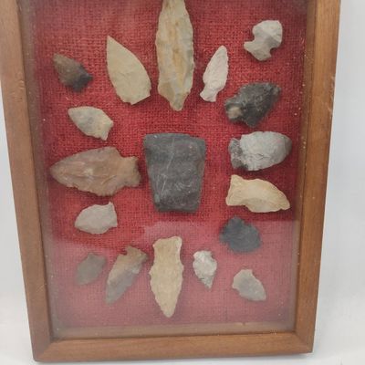 Sale Photo Thumbnail #72: Native American Style Lithic Tools Box