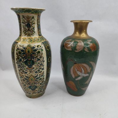 Sale Photo Thumbnail #446: Set 2 Chinese Porc. & Champleve Vases