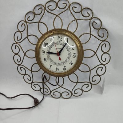 Sale Photo Thumbnail #491: United Clock Corp. MCM Electric Clock