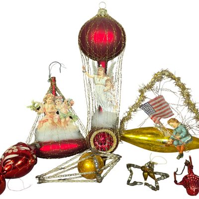 Sale Photo Thumbnail #98: A Collection of Late 19th and Early 20th Century German Wire Wrapped Blown Glass Christmas Ornaments