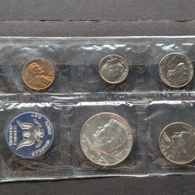 1965 United States Special Mint Set, No Envelope - Includes 40% Silver Kennedy Half Dollar