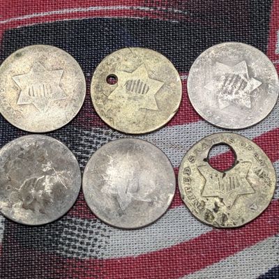 (6) No Date Three Cent 75% Silver Trimes, 2 with Holes