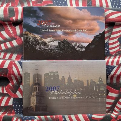 2007-P&D U.S. Mint Unc. Sets with Presidential Dollars, Sacagawea Dollar, and State Quarters in OGP w/ COA