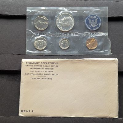1965 Special Mint Set In OGP - Includes 40% Silver Kennedy Half Dollar