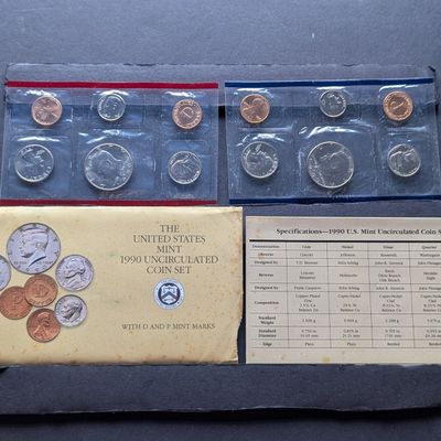 1990-P&D U.S. Mint Unc. Coin Set in OGP w/ COA