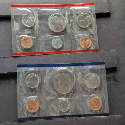 1986 P&D U.S. Uncirculated Mint Set, No Box or COA