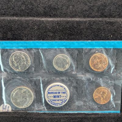 Sale Photo Thumbnail #95: 1968-P Only U.S. Mint Unc. Coin Set - Includes "S" Mint Mark Cent