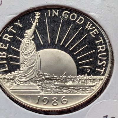 Sale Photo Thumbnail #133: 1986-S "Clad" Statue of Liberty Commemorative Half Dollar - Low Mintage!!