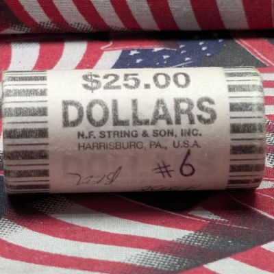 Sale Photo Thumbnail #41: $25 Roll of 2000-P Sacagawea Dollars