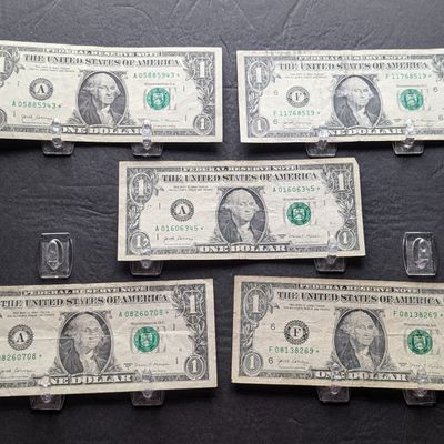 Sale Photo Thumbnail #125: (3) 2017 Series & (2) 2017 A Series U.S. $1 Star Notes