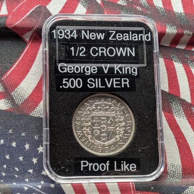 Sale Photo Thumbnail #192: 1934 New Zealand 1/2 Crown - 50% Silver, 14.14g