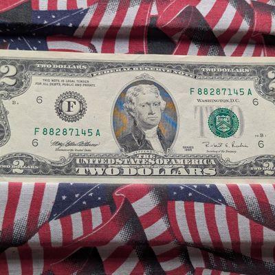 Sale Photo Thumbnail #177: 1995 Series U.S. $2 Federal Reserve Note - UNC