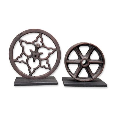 Sale Photo Thumbnail #127: 2pc Restoration Hardware Pair of Cast Iron Decorative Industrial Gears