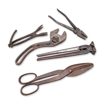 Sale Photo Thumbnail #560: 5pc Vintage Forged Steel Hand Tools