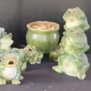 Frog Family Reunion
