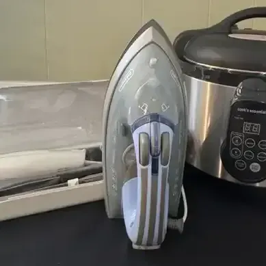 Like New Multi Cooker, Electric Knife & Delonghi Iron