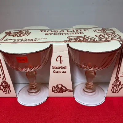 Set of four Luminarc Rosaline pink swirl glass 6.75 oz sherbet glasses in their original packaging, imported from France by J.G. Durand.
