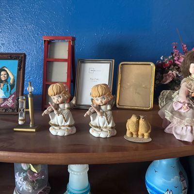 figurines