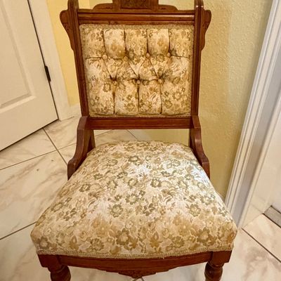 Sale Photo Thumbnail #9: Eastlake Victorian Side Chair