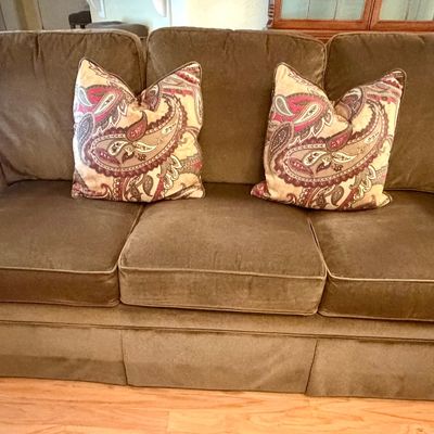 Sale Photo Thumbnail #5: Harmony House Sofa 