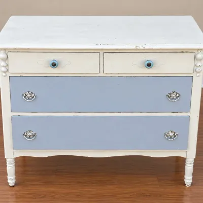 Vintage-Style Wooden Chest of Drawers