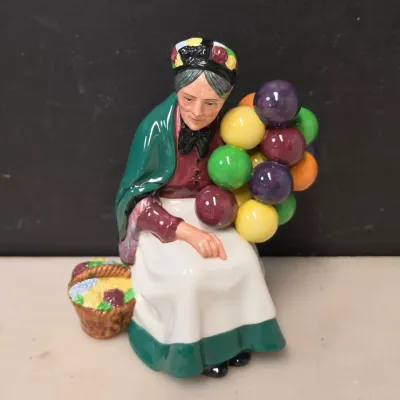 Royal Dalton HN1315 The Old Balloon Seller (Bone China)