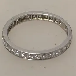 Ladies Platinum Eternity Ring - .93 CTW Diamonds - more photos (3) - Lot 7310857