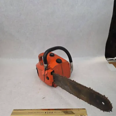 Sale Photo Thumbnail #3: Vintage Homelite 150 Gas Chainsaw