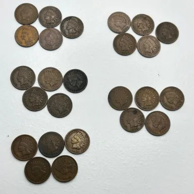 Lot of 25 - Indian Head Cents - 1800s / 1900s
