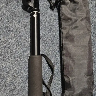 Selfie Stick w/ Case - Estate Sales Warehouse (GR)