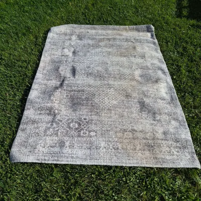5ft x7ft Tonal Gray Area Rug, Woven Base, 100% Polyester, Needs to be cleaned