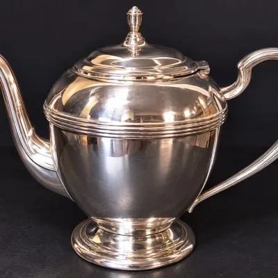 Wm Rogers Windsor 3702 Vintage Art Deco Silverplate Teapot with Hinged Lid - Potterville