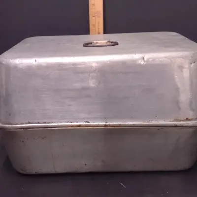 Vintage Wear-Ever Aluminum Covered Roasting Pan With High-Domed Vented Lid And Interior Trivet #326 - Potterville