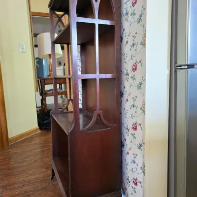 Antique Mahogany Cutout Sides Shelving Unit for Books and Decor