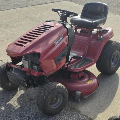 Craftsman Front-Engine Riding Lawn Tractor