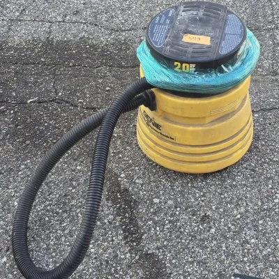 Genie 2.0 HP Wet/Dry Shop Vac - Yellow Garage Vacuum with Hose