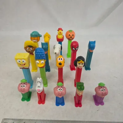 Collection of 13 Regular Sized and 5 Mini Vintage Pez Dispensers
