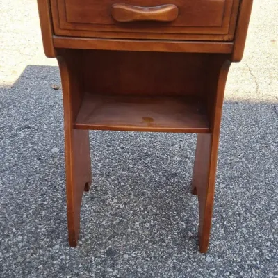 Cushman Colonial Creations "Molly Stark" Night Table