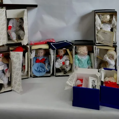 8 Knowles Dolls - Picture Perfect Babies, Some Repeats and 2 Knowles Reco Children's Circus - Same