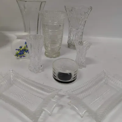 Vase Collection with 3 Trinket Dishes