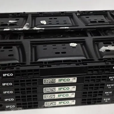 5 Black Foldable Crates