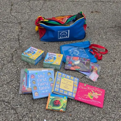 Discovery Toys Activity Bag with Children's Books, Bathtime Bugs & Learning Materials
