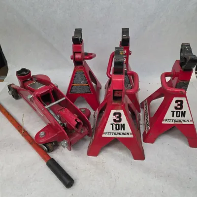 Pittsburgh 2 Ton Compact Trolley Jack w/ 2-2 Ton Jacks and 2-3 Ton Jacks