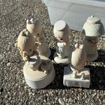 Precious Moments Ceramic Figurine Collection Lot